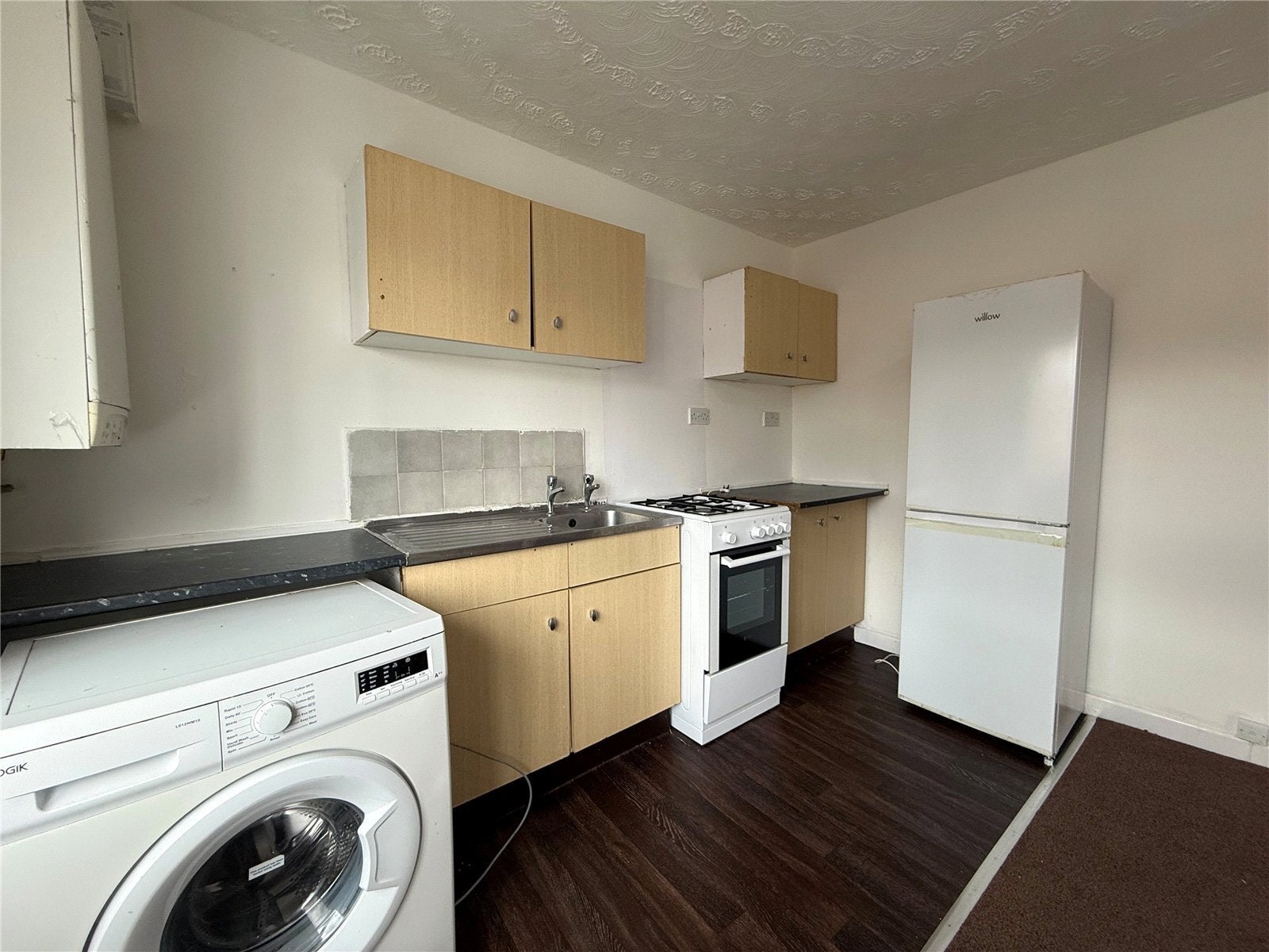 Flat Allan Close in Sandwell