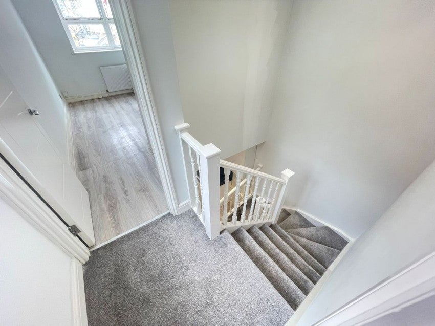 Flat Hornsey Road in Greater London