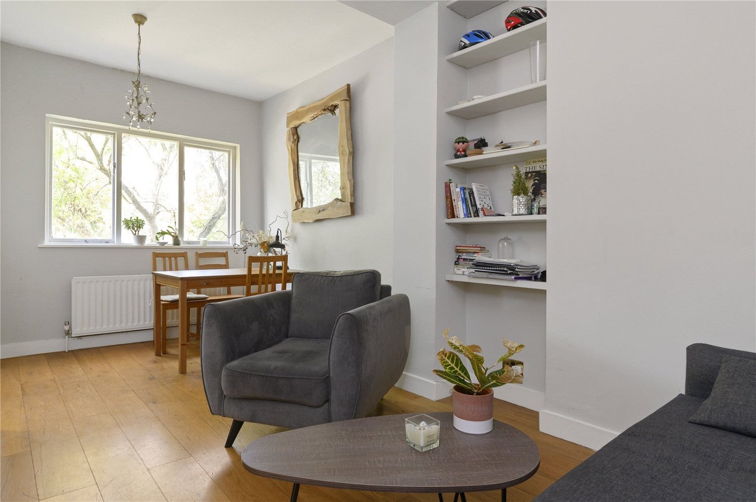 Flat Huntingdon Street in Greater London