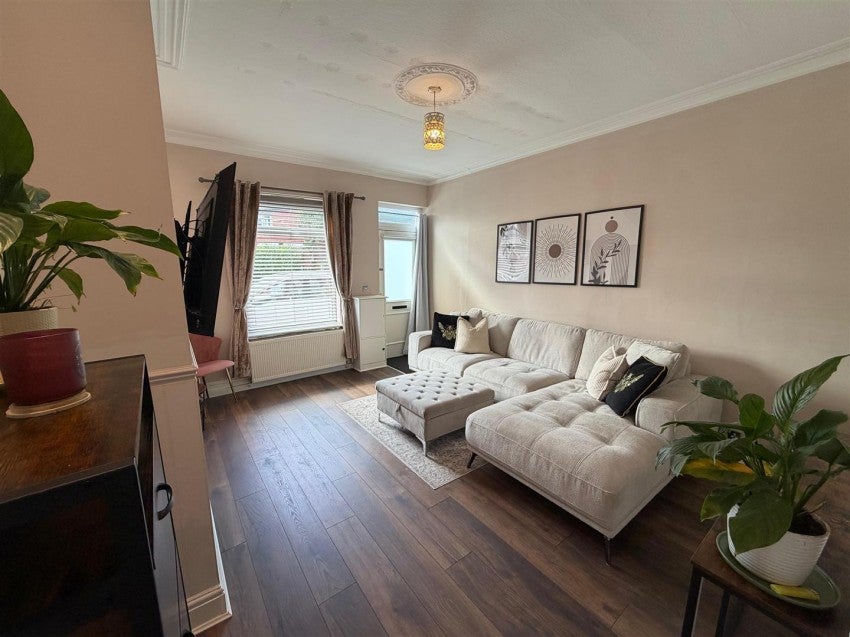 Flat Naseby Road in Stockport