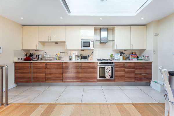 House Rosebury Mews in Greater London