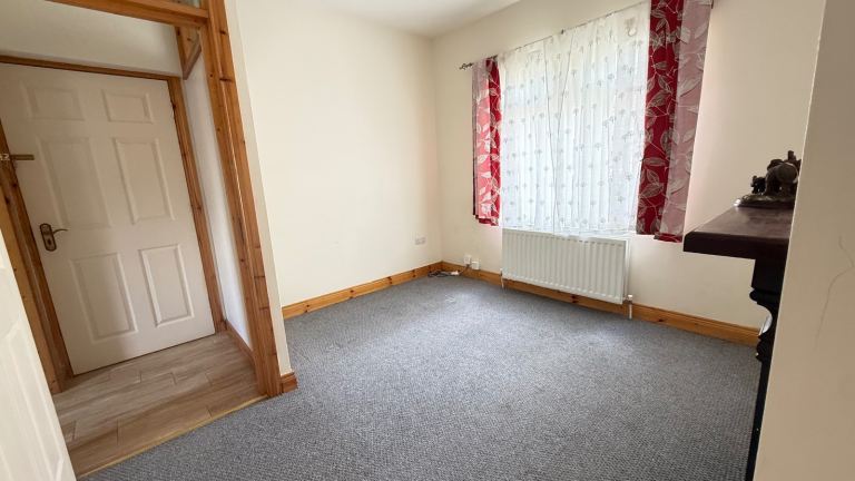 Flat Bingham Lane in Bangor