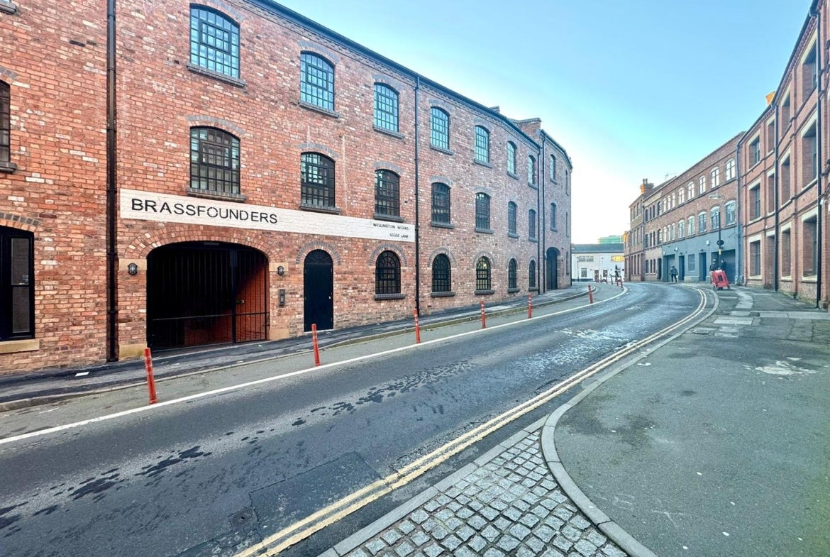 Flat Legge Lane in Birmingham