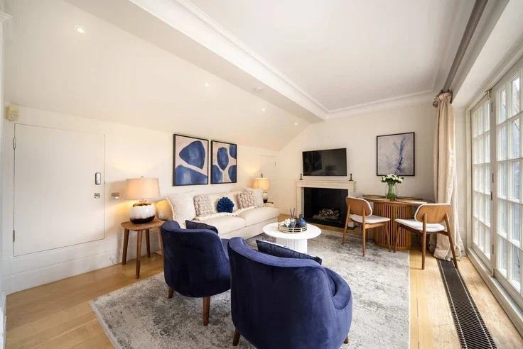 House Egerton Gardens Mews in Greater London