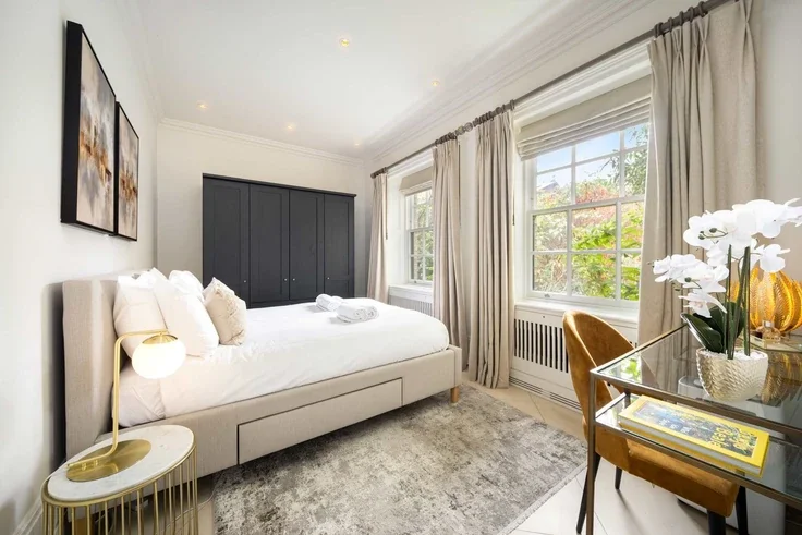 House Egerton Gardens Mews in Greater London