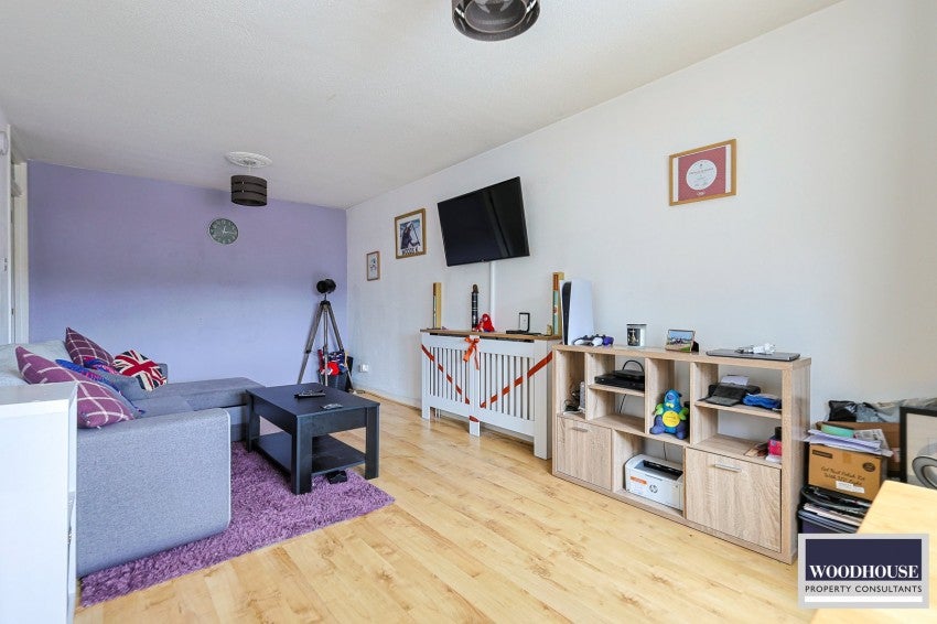 Flat Claire Court in Cheshunt