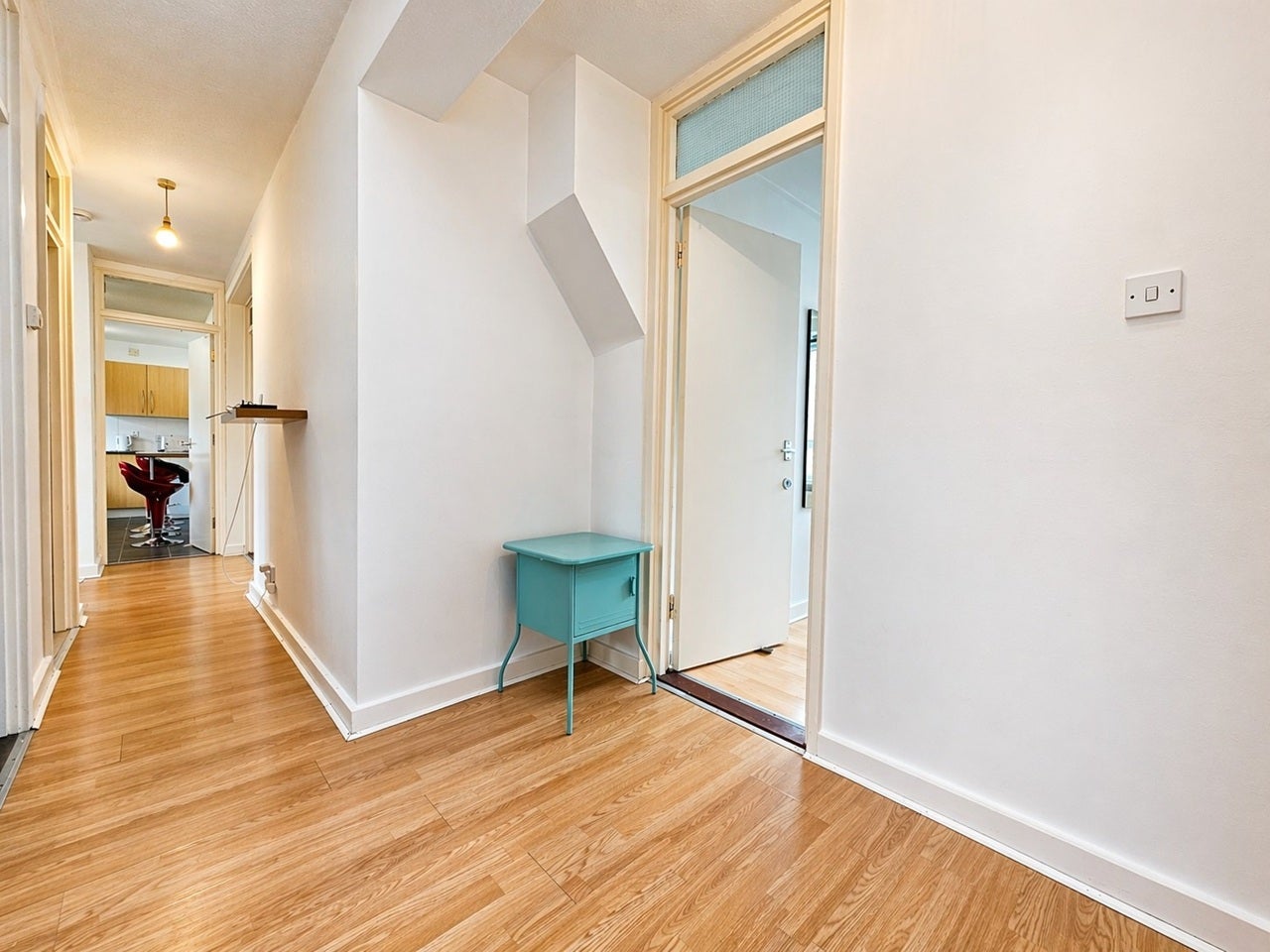 Flat Dalmeny Avenue in Greater London