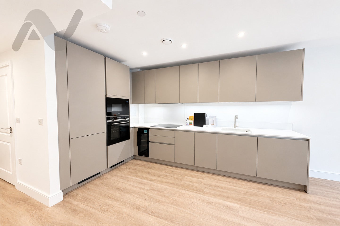 Flat Craneford Way in Greater London