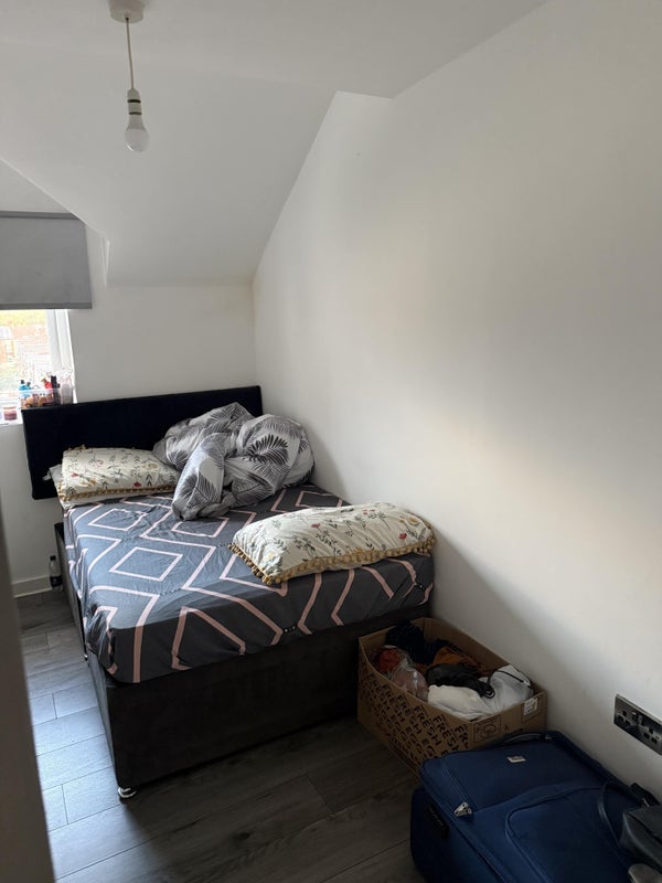 Room Woodland Road in Crosby