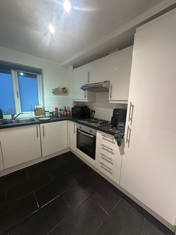 Room Saint Alphonsus Road in Greater London