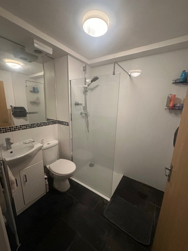 Room Saint Alphonsus Road in Greater London