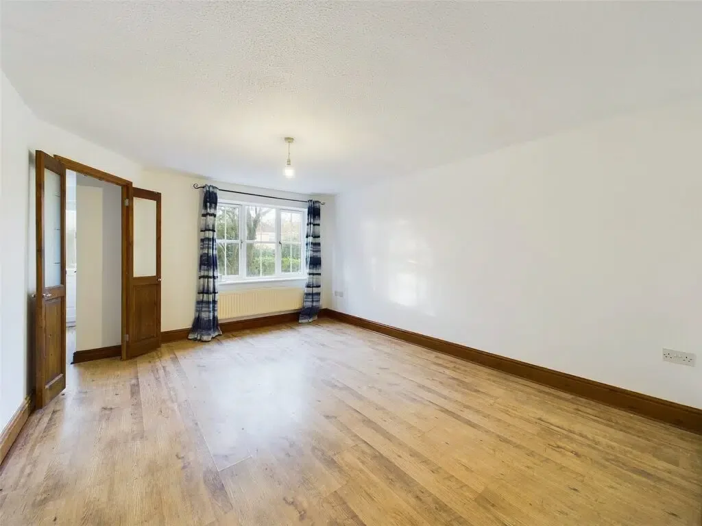 House Dart Close in Gloucester