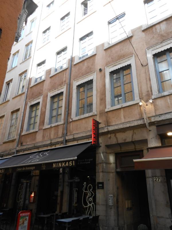 Flat Rue Deshay in Sainte-Foy-lès-Lyon