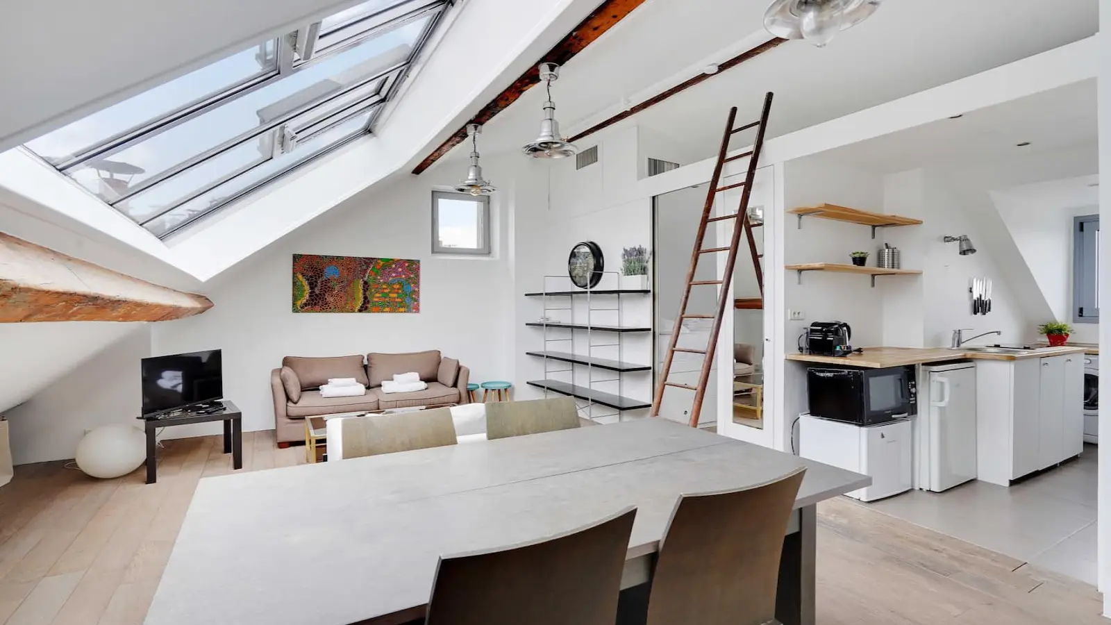 Flat Villa Dancourt in Paris