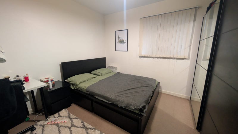 Flat Copenhagen Place in Greater London