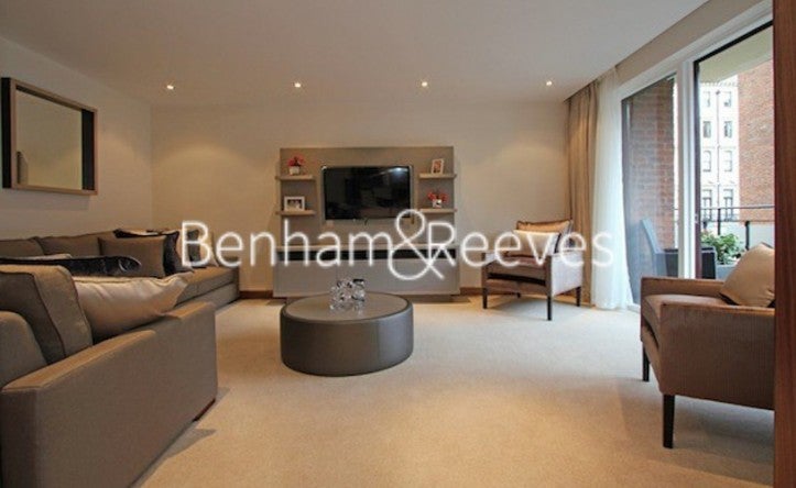 Flat Ennismore Gardens in City of Westminster