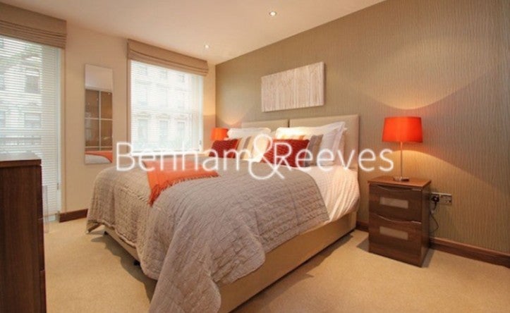Flat Ennismore Gardens in City of Westminster