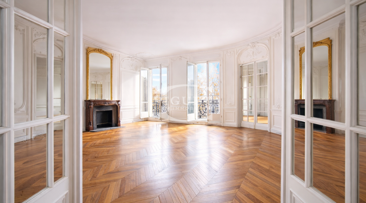 Appartement Avenue Montaigne à Paris