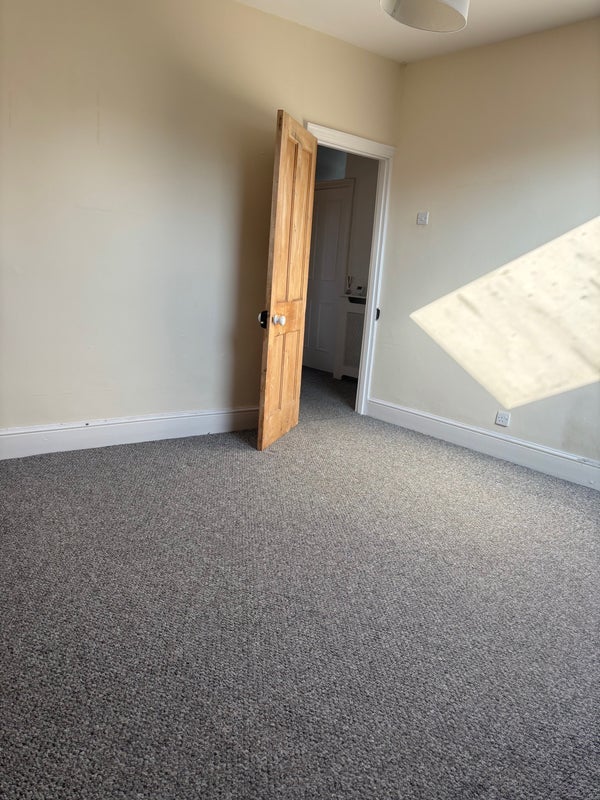 Room Archfield Road in Bristol