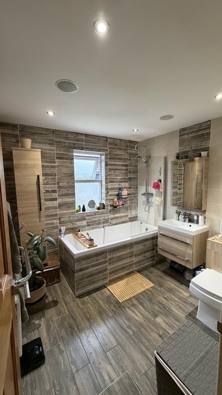 Room Balmoral Road in Greater London