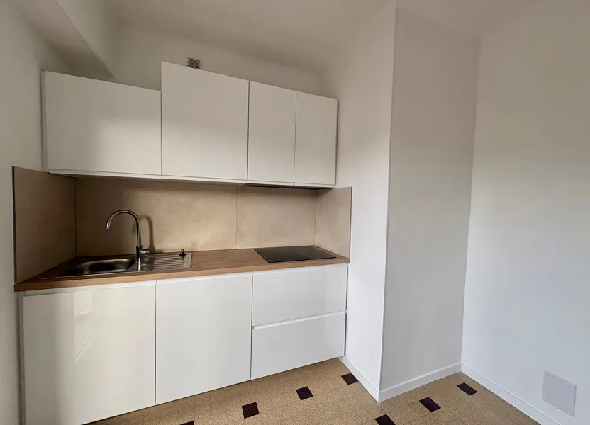 Flat Boulevard Henri Sappia in Nice