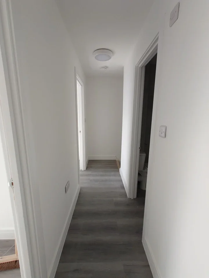 Flat Swindon Close in Greater London