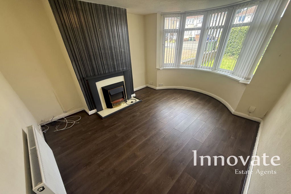 House Throne Crescent in Sandwell