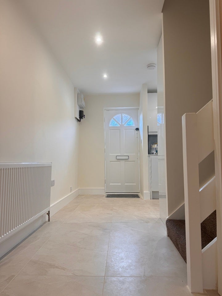 House Smalley Close in Greater London