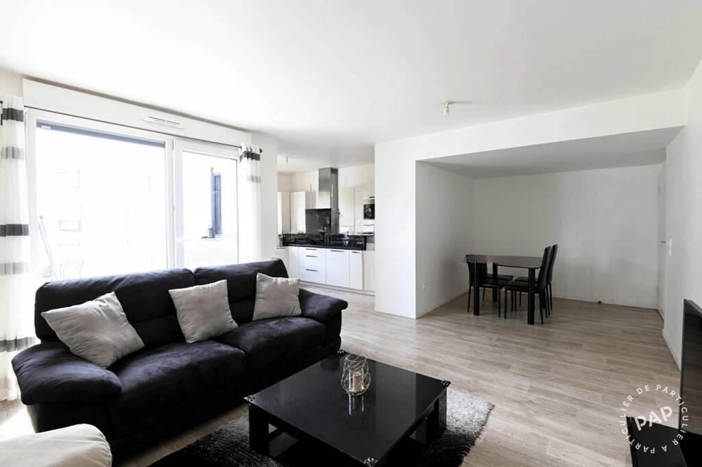 Flat Avenue de la République in Nanterre