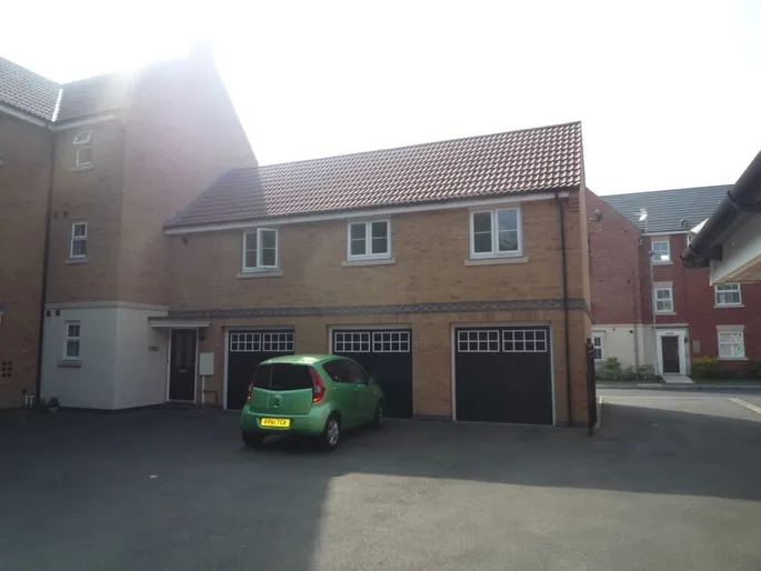 Flat Cartwright Way in Nottingham