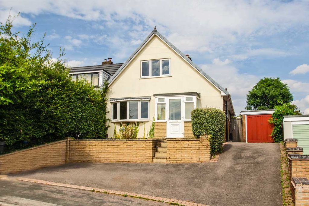 House The Ridgeway in Birmingham