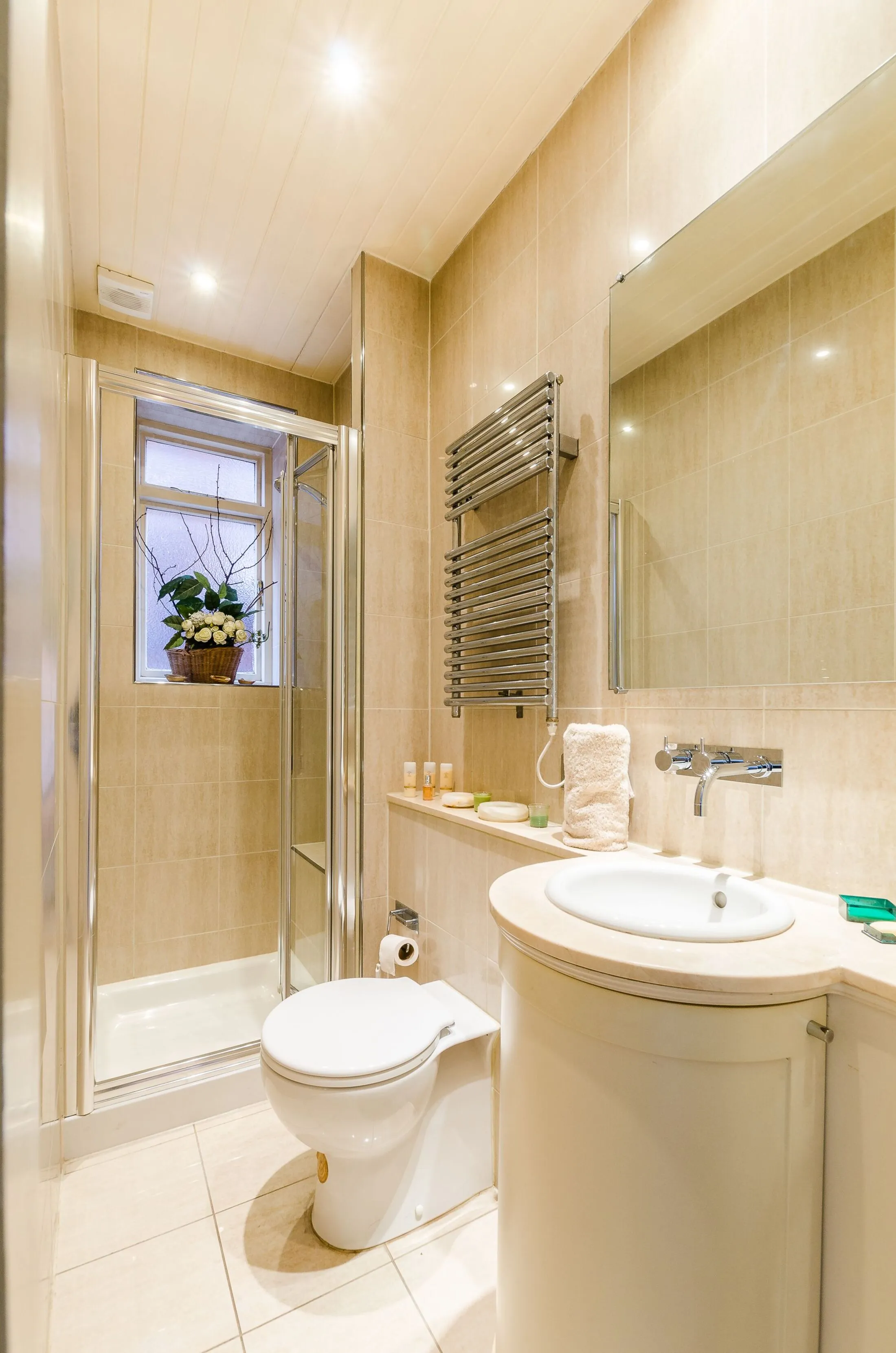 Flat Finchley Road in Greater London