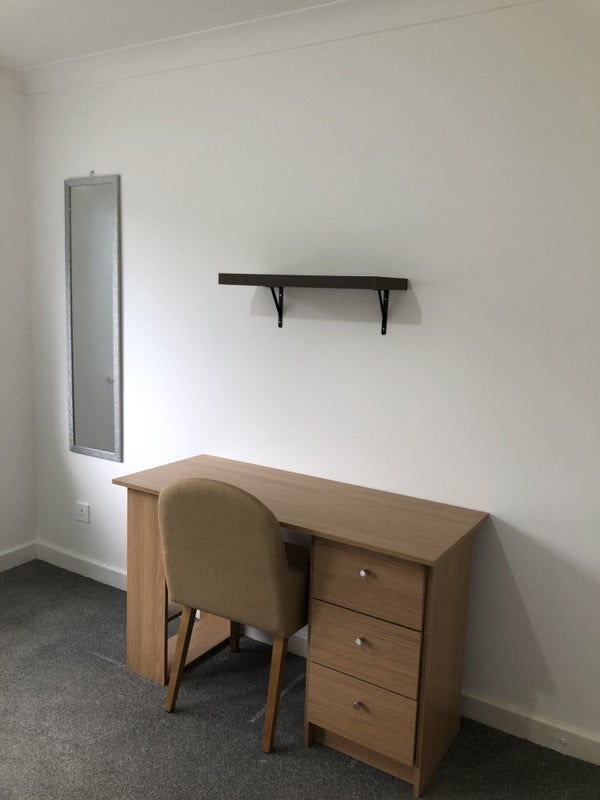 Room Perry Hill in Chelmsford