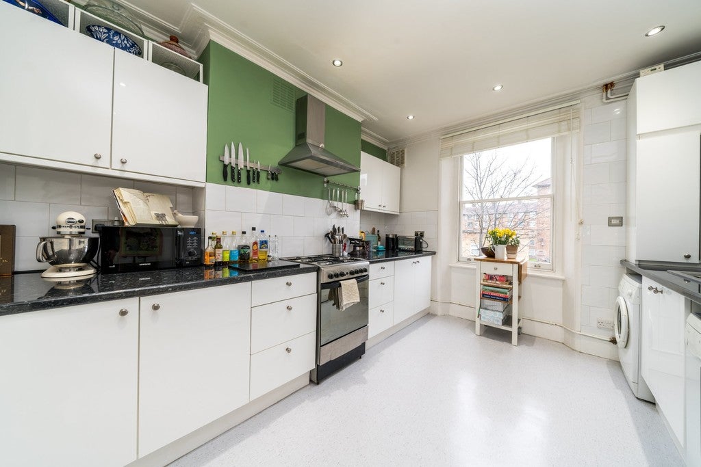 Flat Luxor Street in Greater London