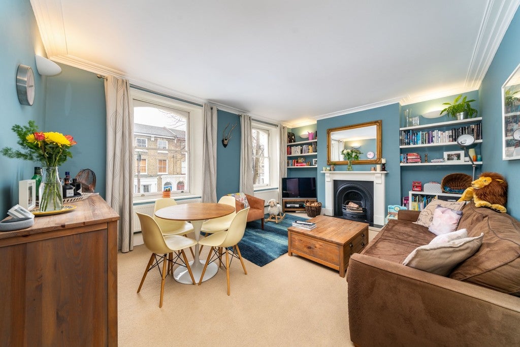 Flat Luxor Street in Greater London