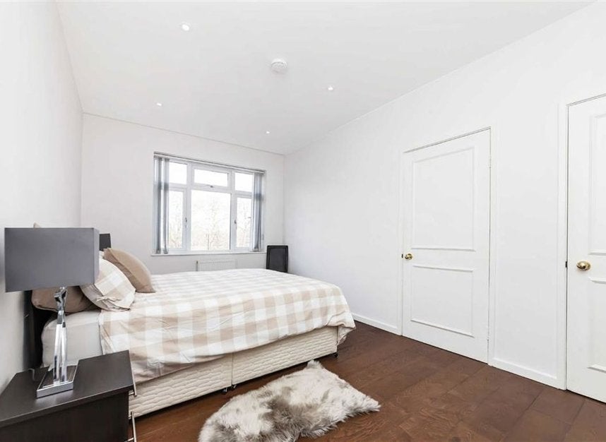 Flat Princes Gate in City of Westminster