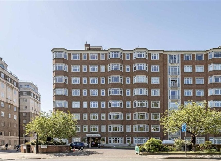 Flat Princes Gate in City of Westminster