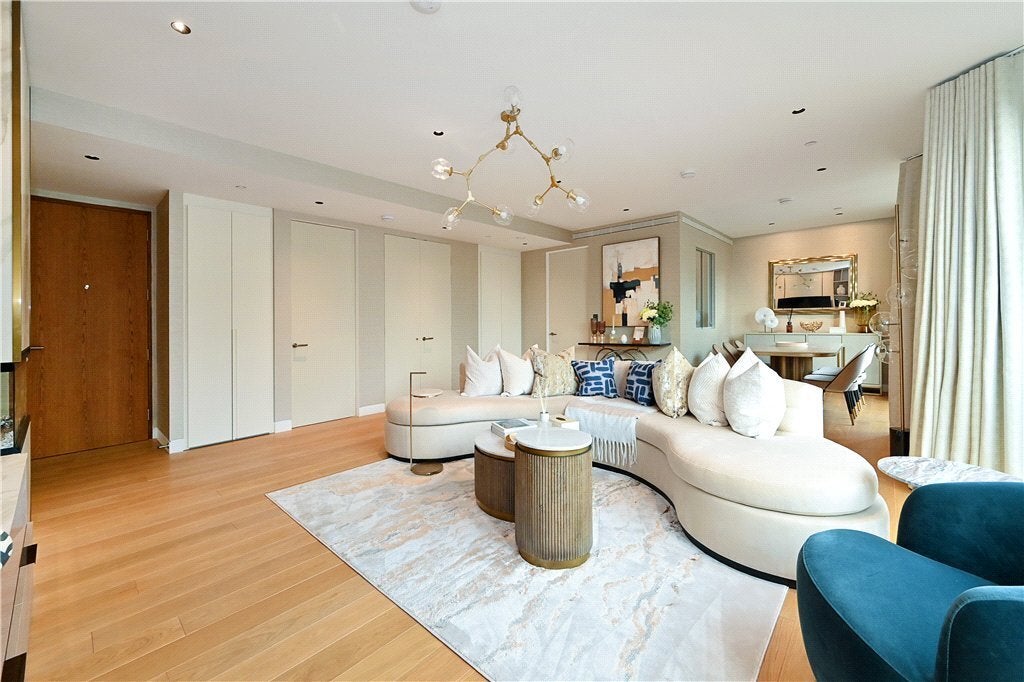 Flat Great Portland Street in City of Westminster