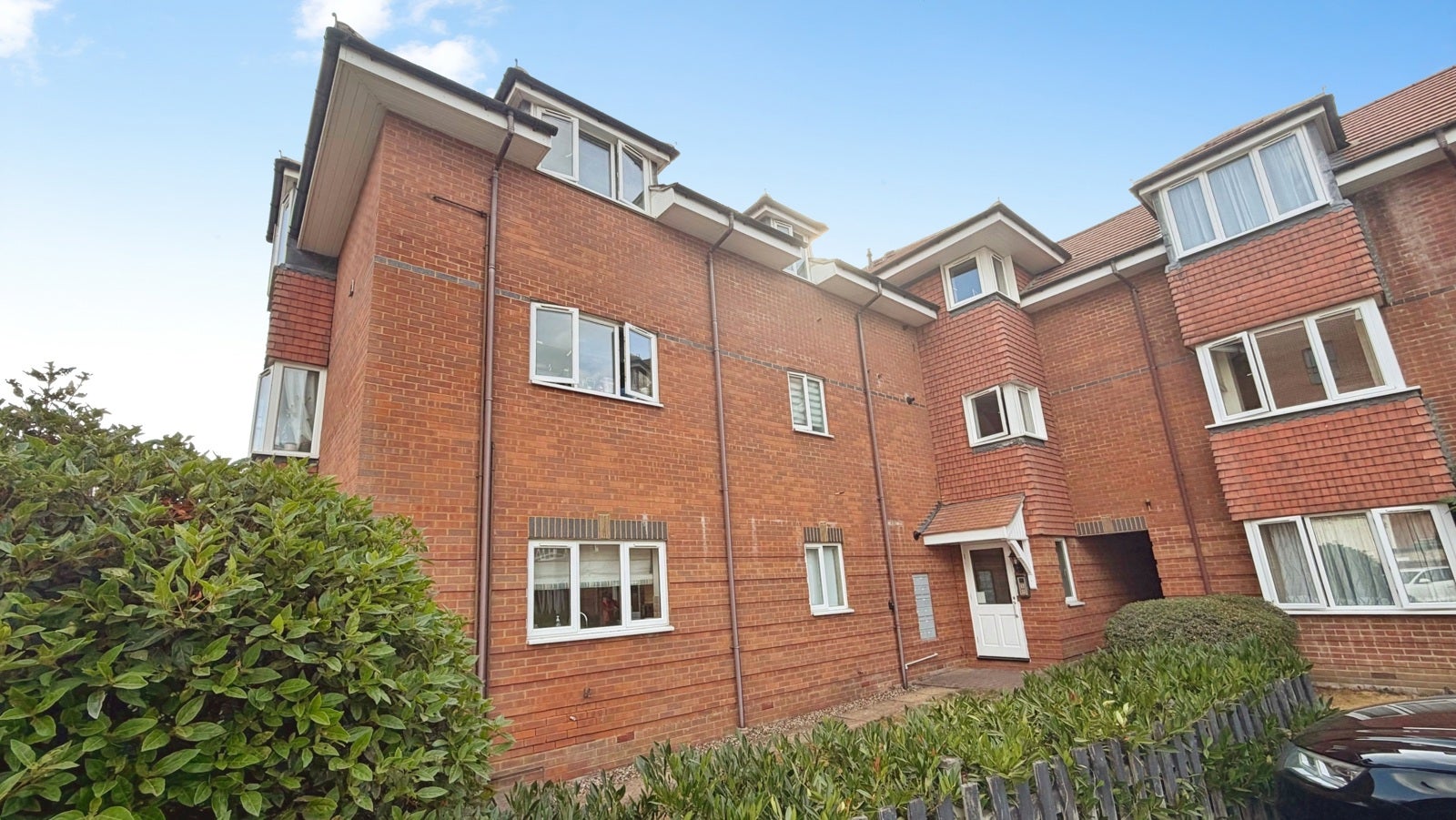 Flat Oddfellows Road in Newbury