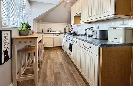 Flat Oddfellows Road in Newbury