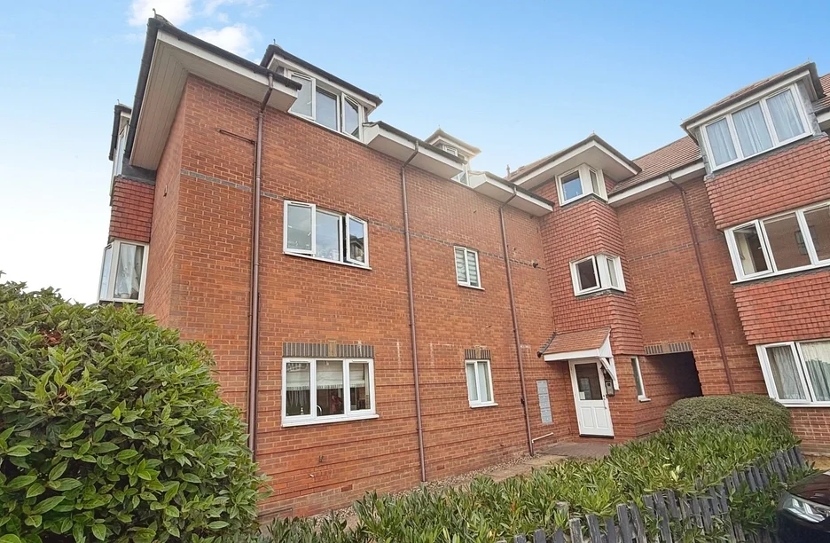 Flat Oddfellows Road in Newbury