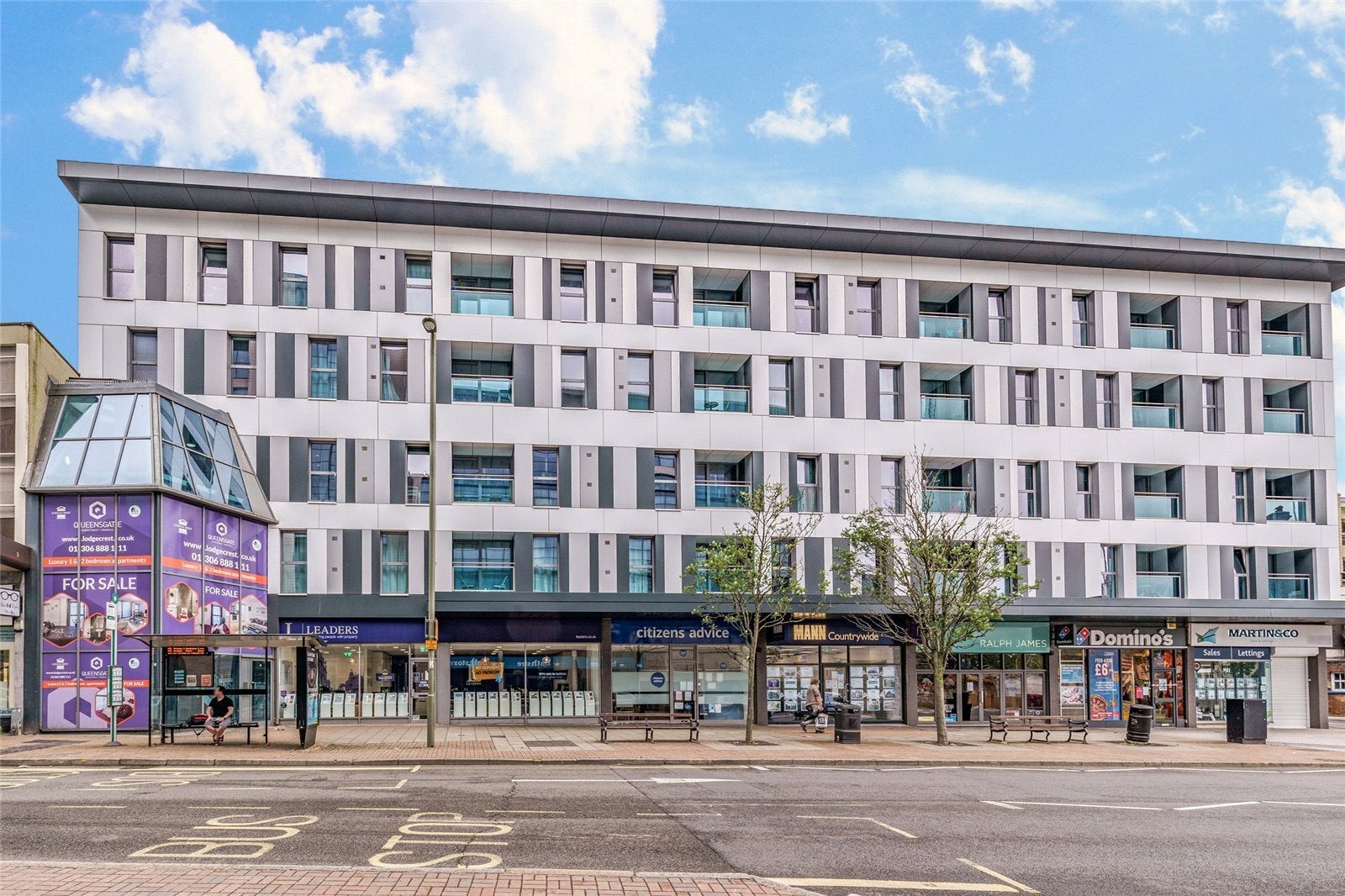 Flat Marketfield Way in Reigate and Banstead