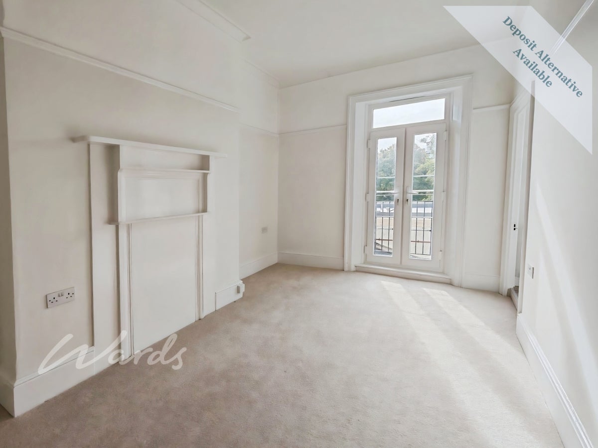 Flat Pleydell Gardens in Folkestone and Hythe District