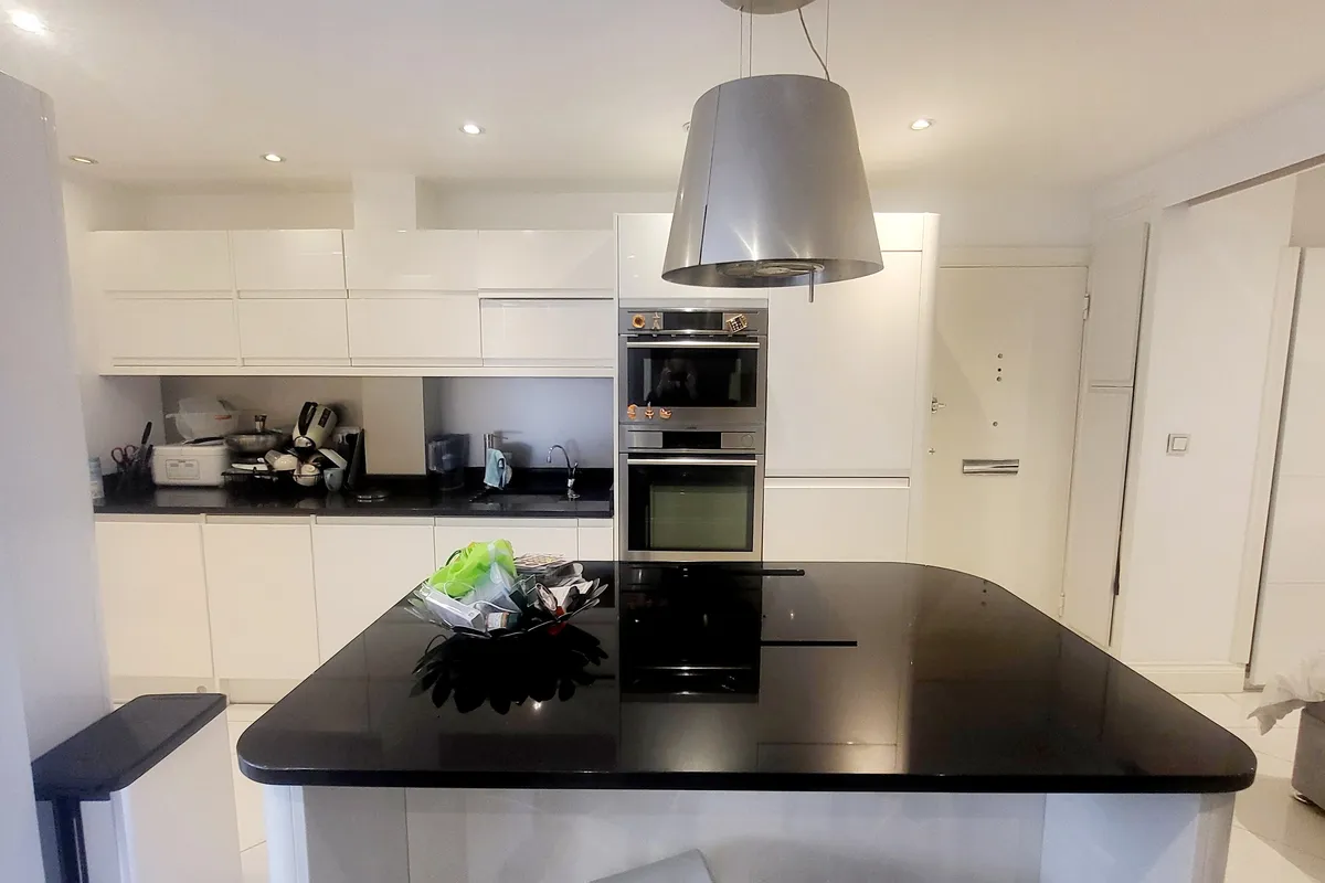Flat Queen Square in Greater London