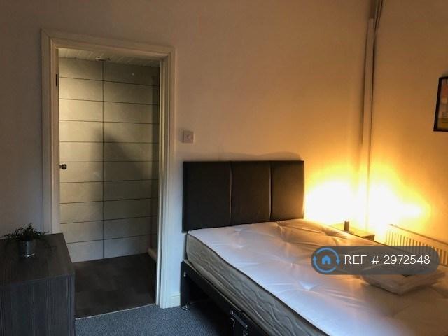 Room Stamford Road in Tameside