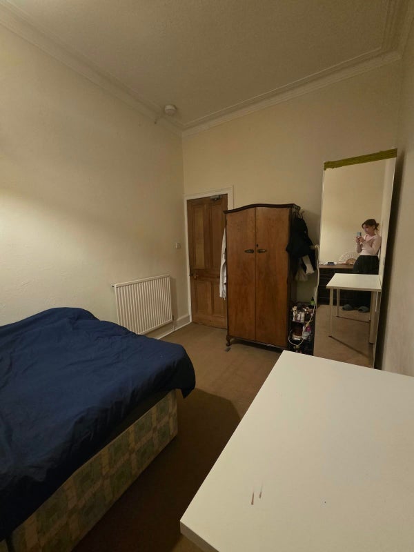 Room Warrender Park Road in City of Edinburgh