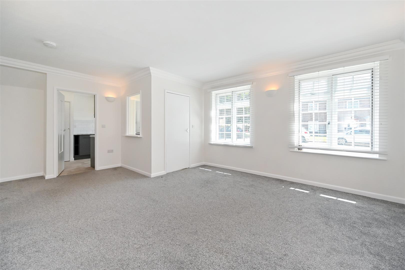 Flat Furzedown in Arun