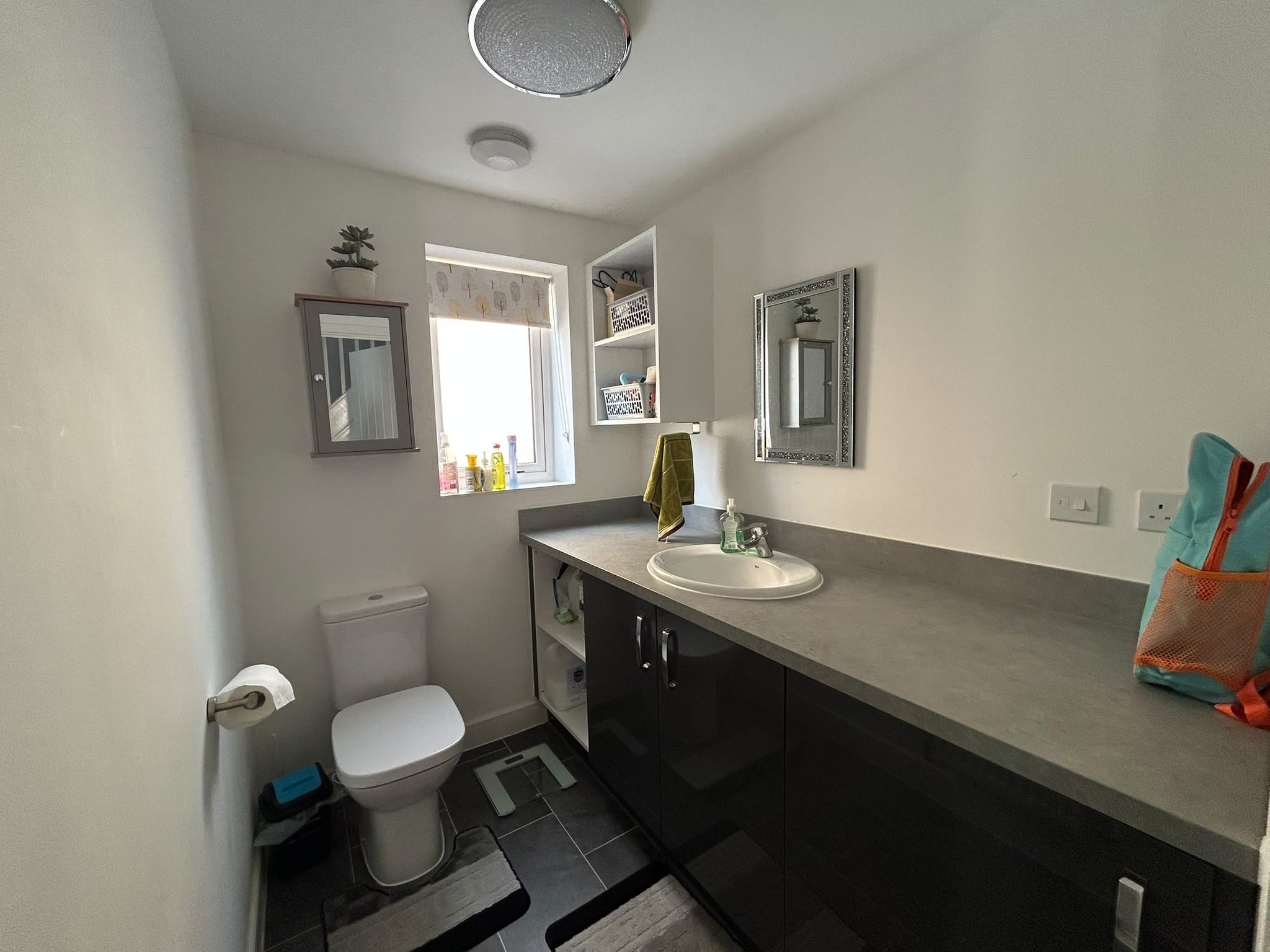 Flat Bel Air Grove in Milton Keynes