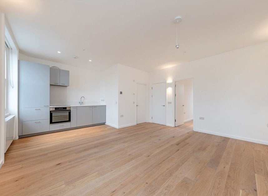 Flat Tavistock Road in City of Westminster