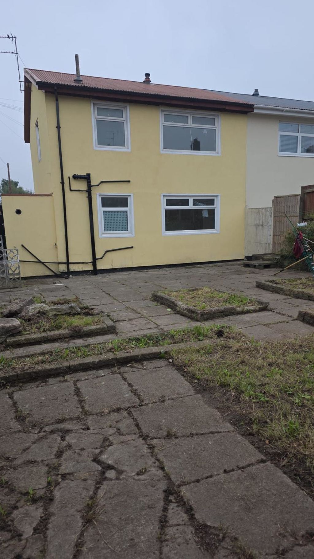 Flat Altfield Road in Liverpool